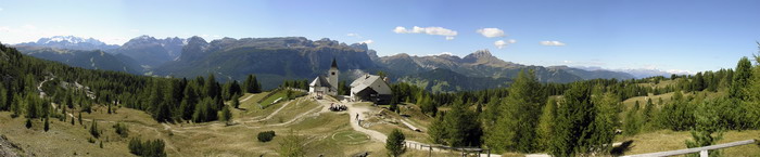 alta_badia_pano01.jpg (285kb)