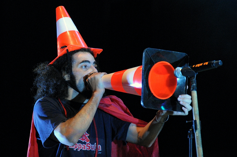 caparezza_08_08.jpg